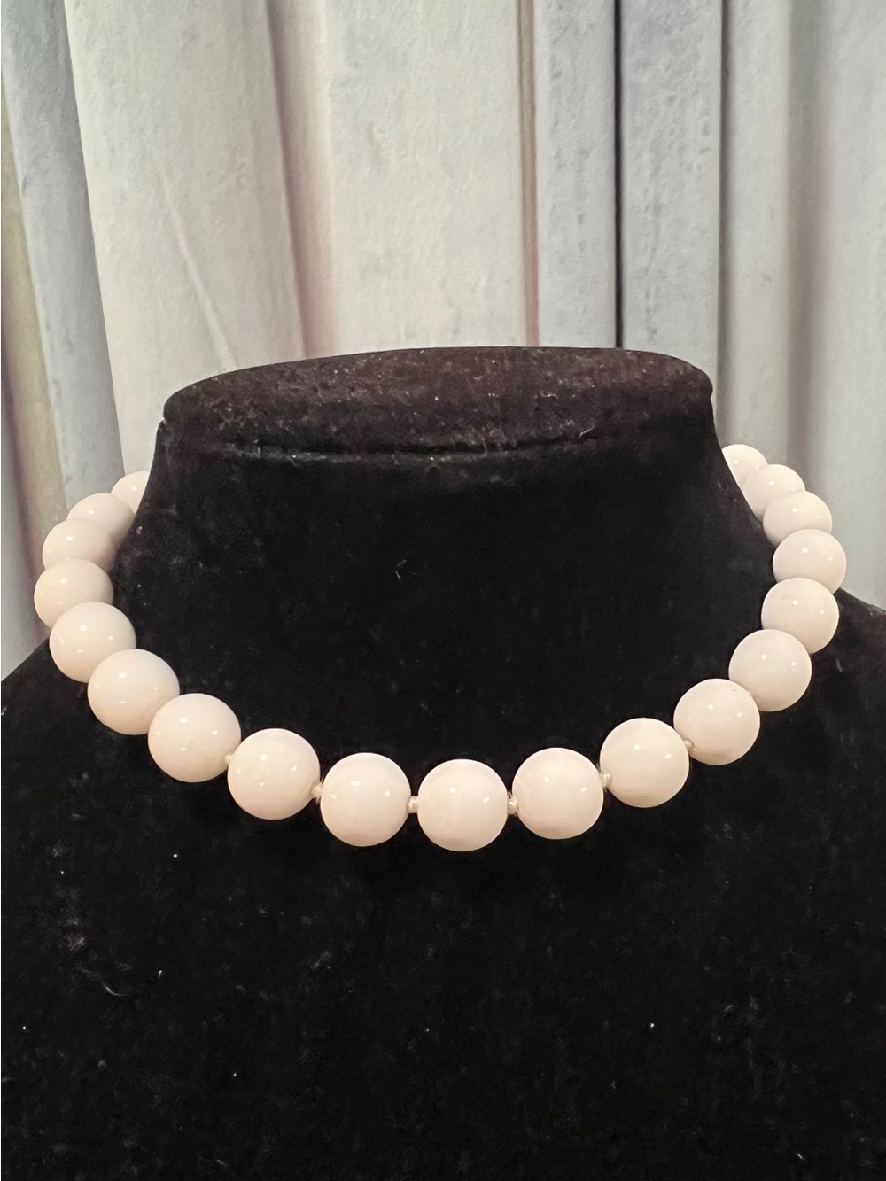 Les Bernard Milk Glass Choker - Women Jewelry